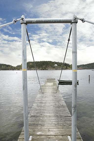 Egen brygge, plass til flere båtplasser! Galleribilde
