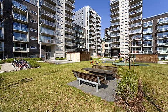 Lekeplass for barn og voksne Galleribilde