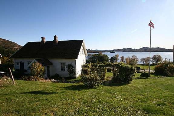 Nydelig utsikt til Aksdalsvannet Galleribilde