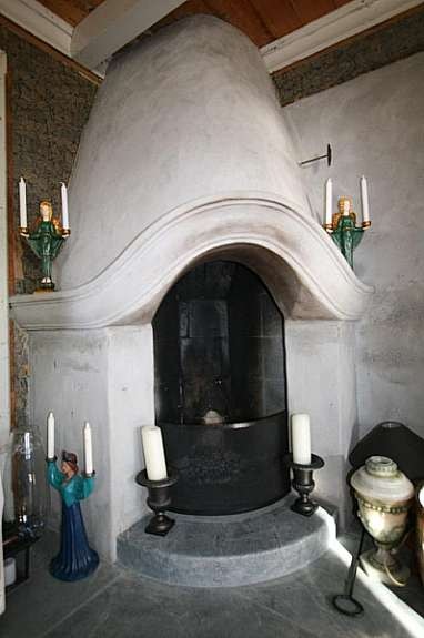 Peis i stue Galleribilde