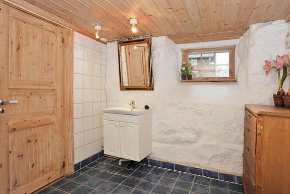 Bad i kjeller Galleribilde