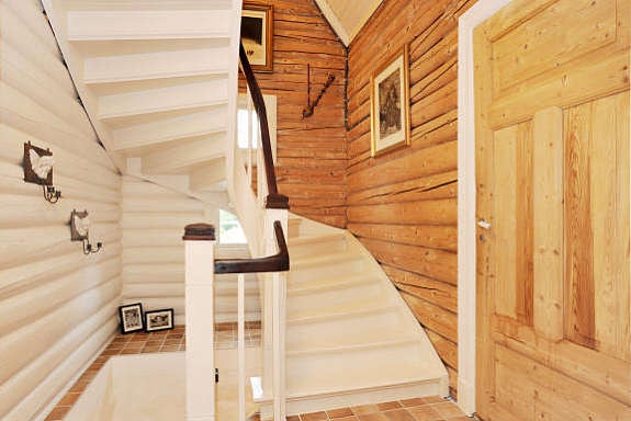 Trappegang 1.etasje Galleribilde