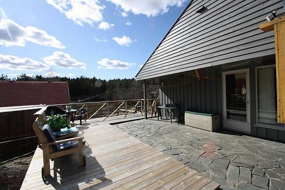 Utgang til terrassen fra stue i 1.etg Galleribilde