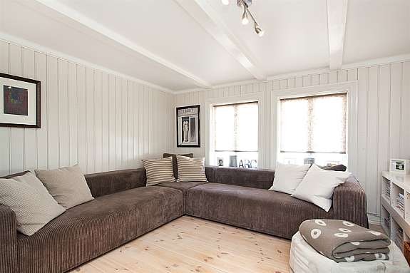 Hyggelig loftstue i 2. etasje (Omgjort fra opprinnelig soverom). Galleribilde