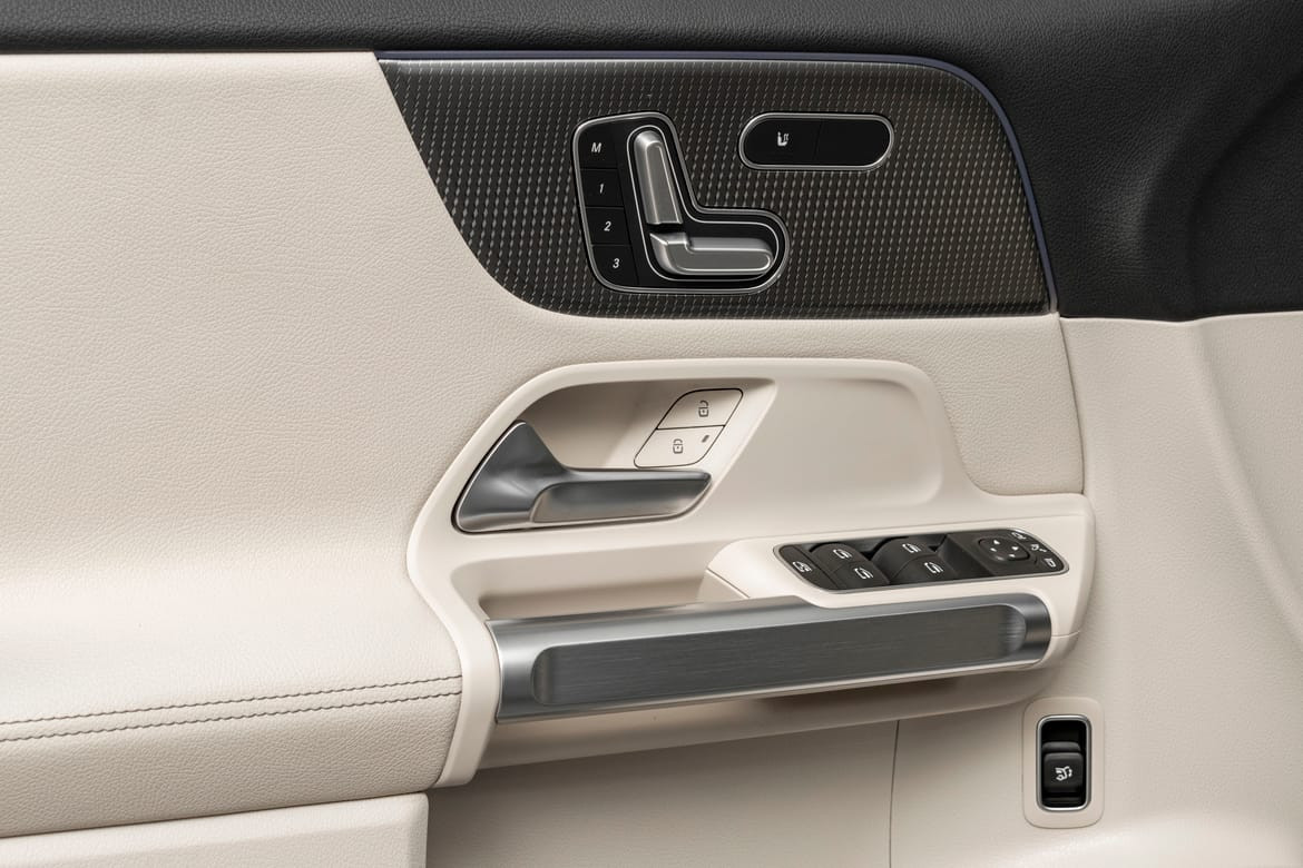 Hovedbilde av Mercedes-Benz EQB