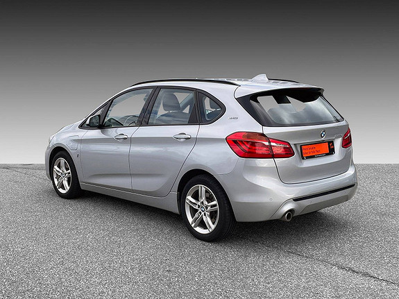 BMW 2-serie 225XE Hybrid/Navigasjon/LED/Delskinn/Euok/Meget pen/++ 2