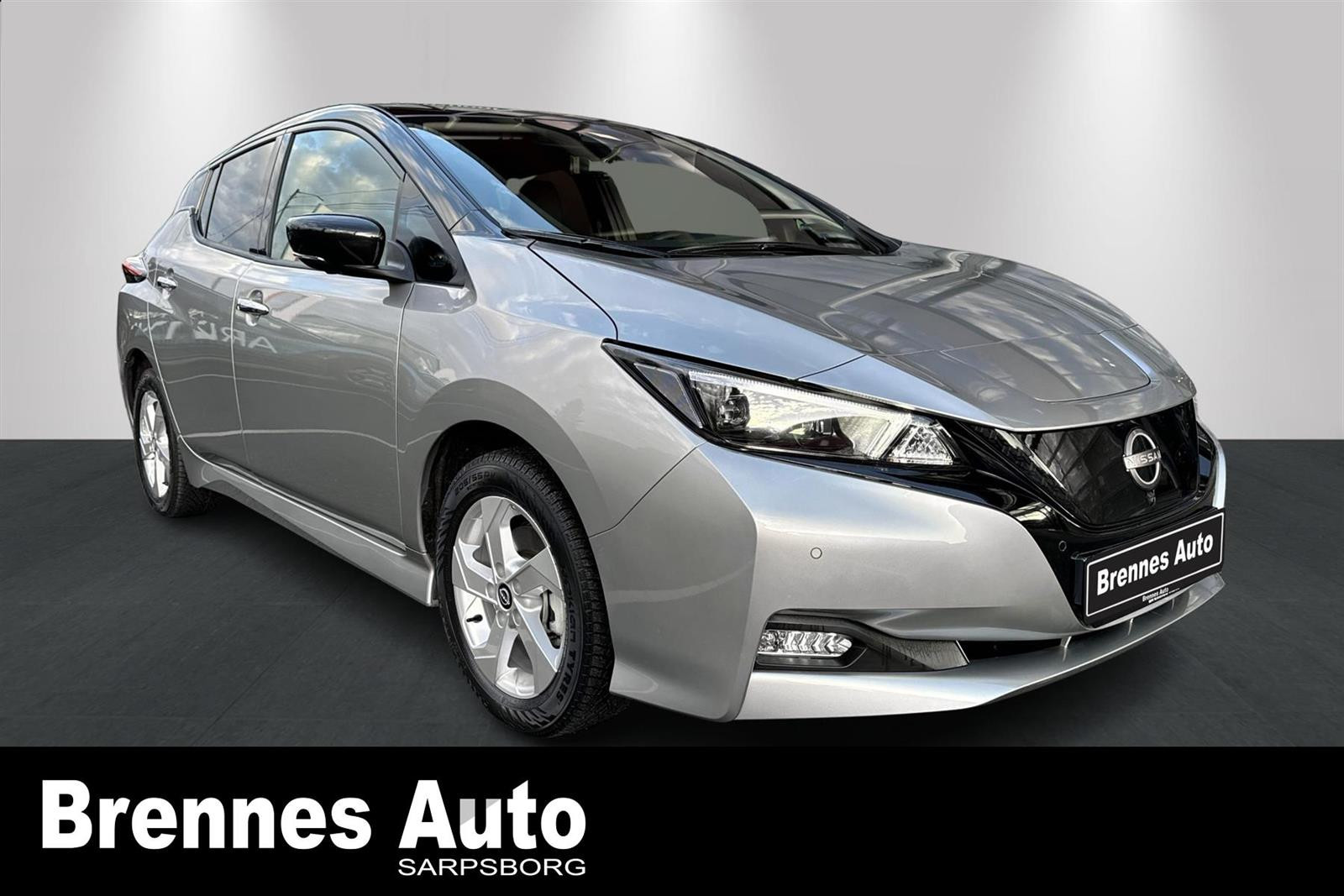 Nissan Leaf 40KWH Tekna Som ny bil, løp å kjøp