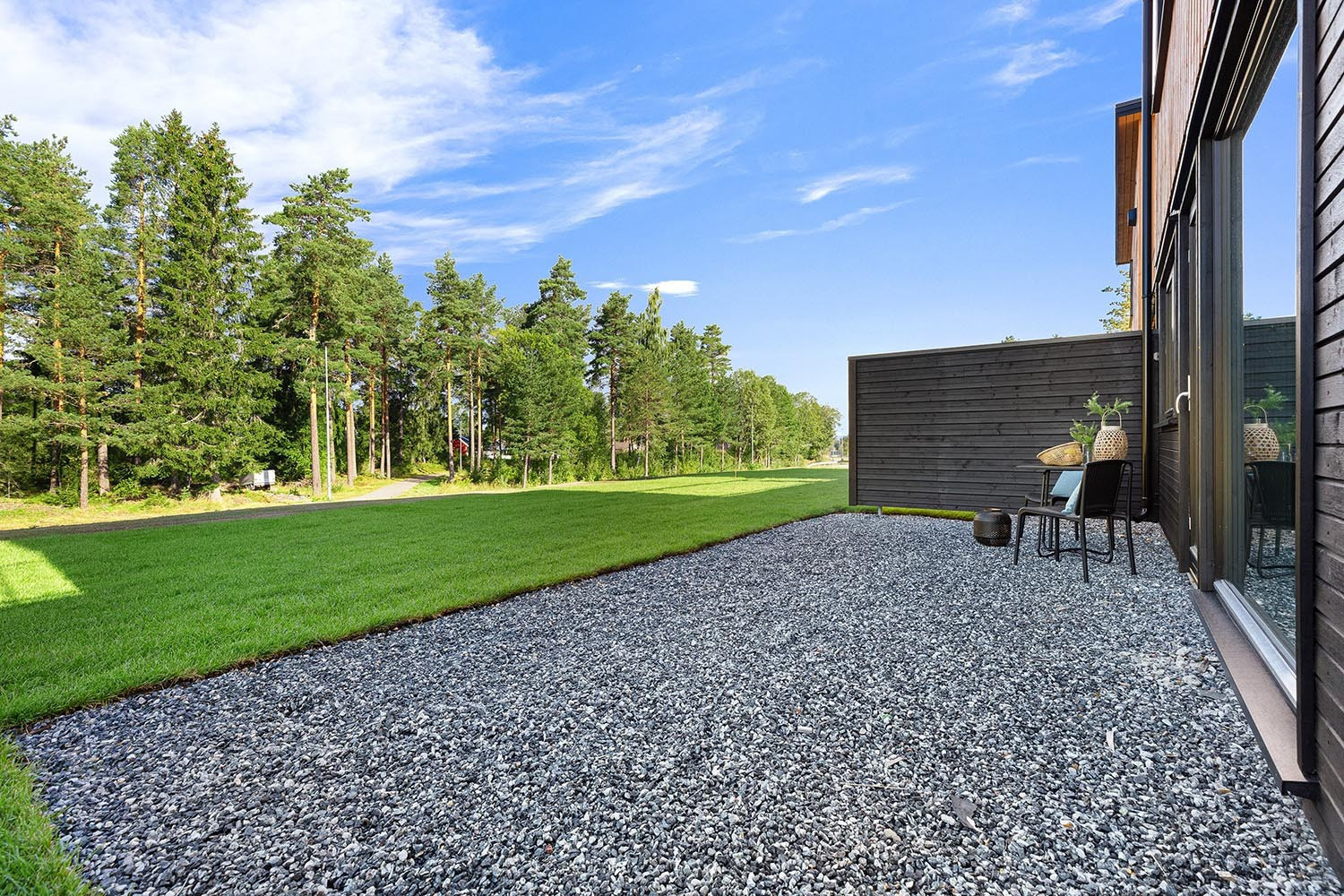 Fritt utsyn og klargjort for markterrasse.