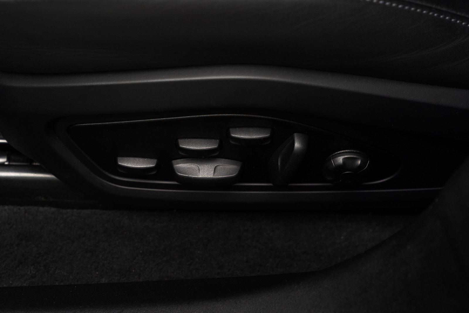 Hovedbilde av Porsche Taycan