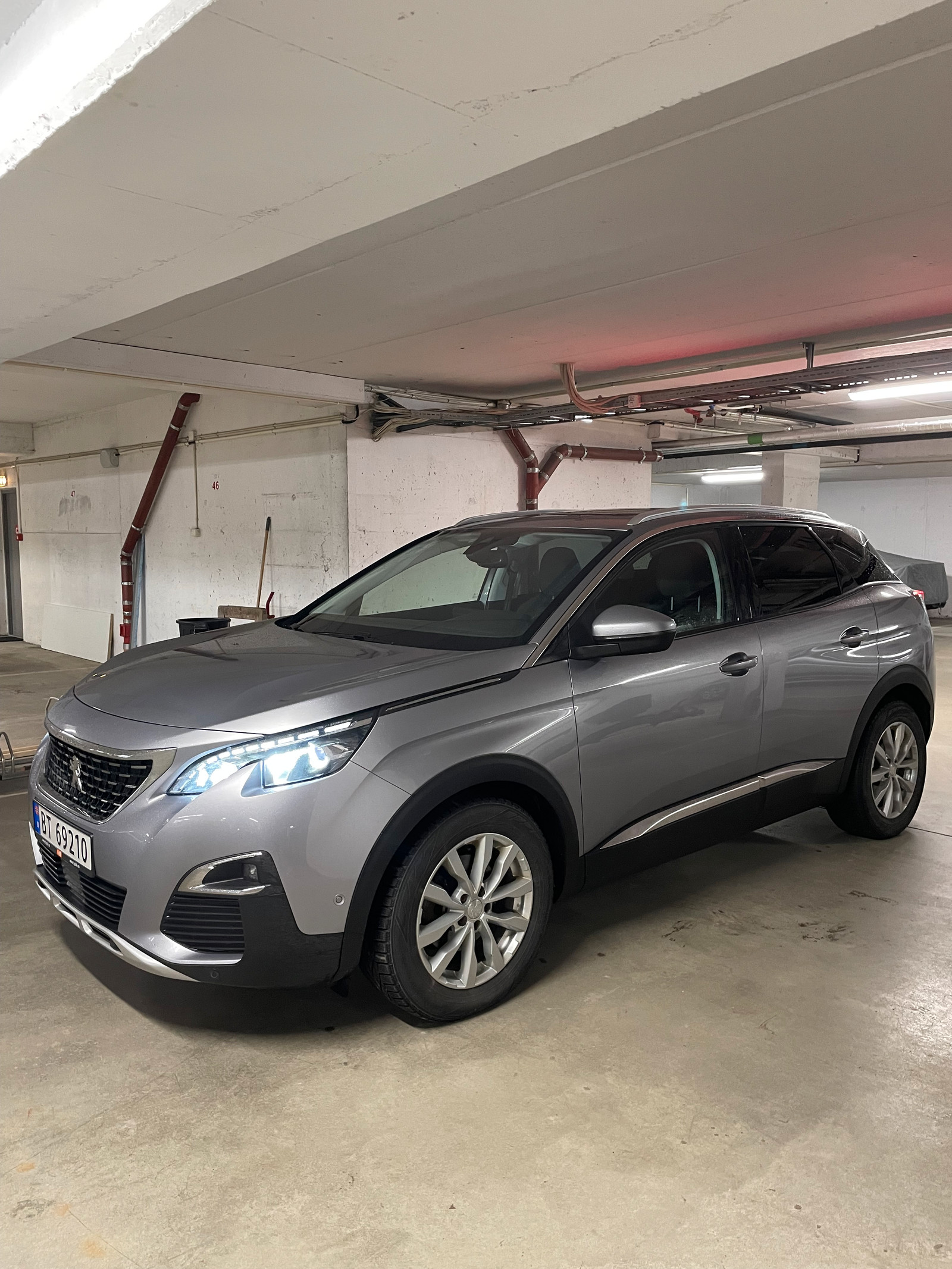 Peugeot 3008 Allure 1,2 PureTech 130hk aut 2