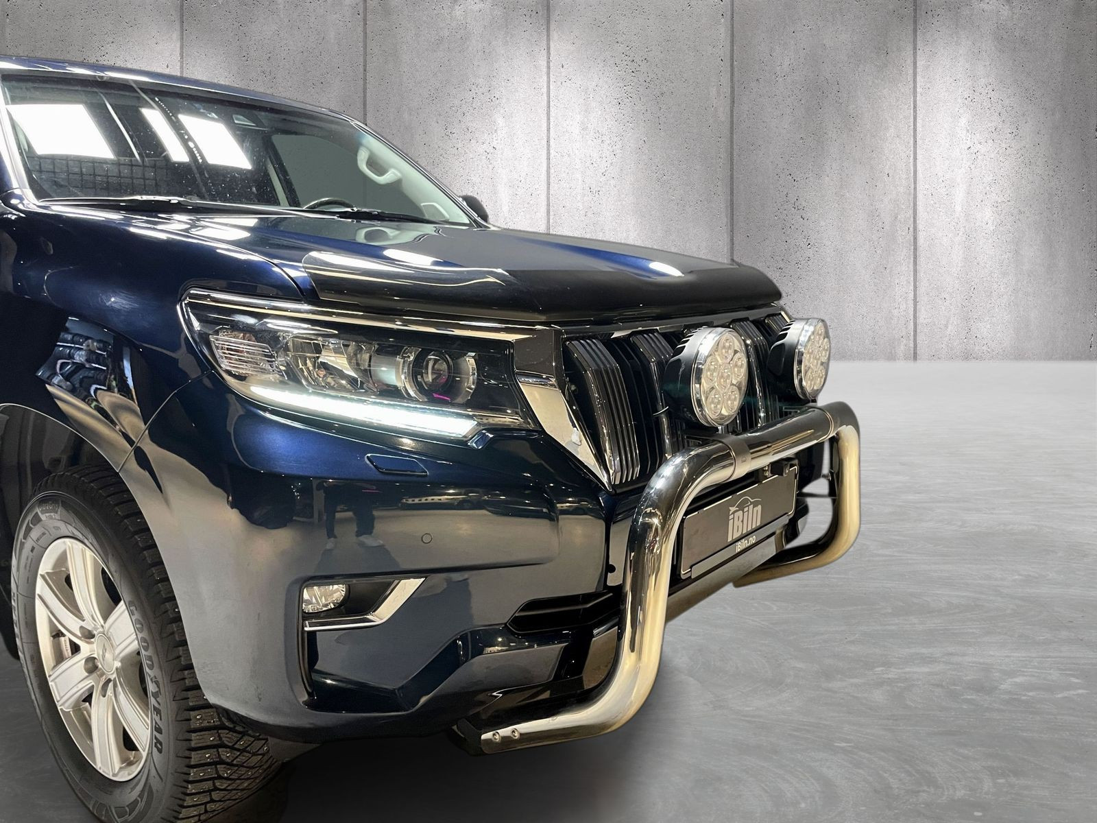 Toyota Land Cruiser 150 GX, Tecktyl, Kamera, skinn, Ekstralys, Webasto++ 2