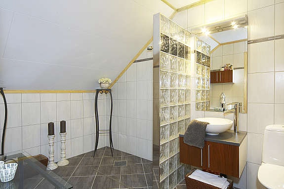 Bad 2 etg. Galleribilde