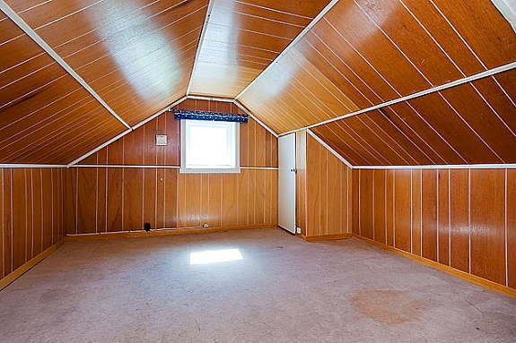 Loft/"soverom" "Det lille huset i hagen" Galleribilde