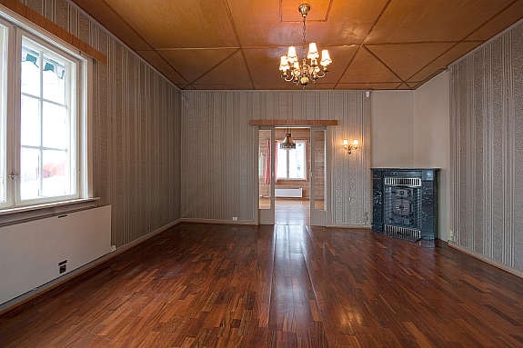 Spisestuen med kamin Galleribilde