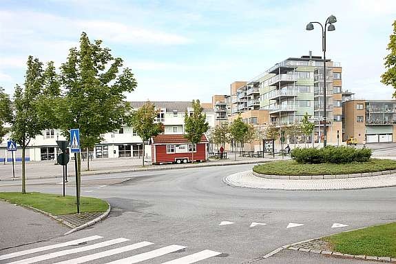 Fra leiligheten er det bare en kort gåtur bort til Hundvågkrossen. Galleribilde
