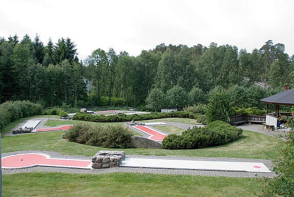 Minigolfbane på Høysand Galleribilde