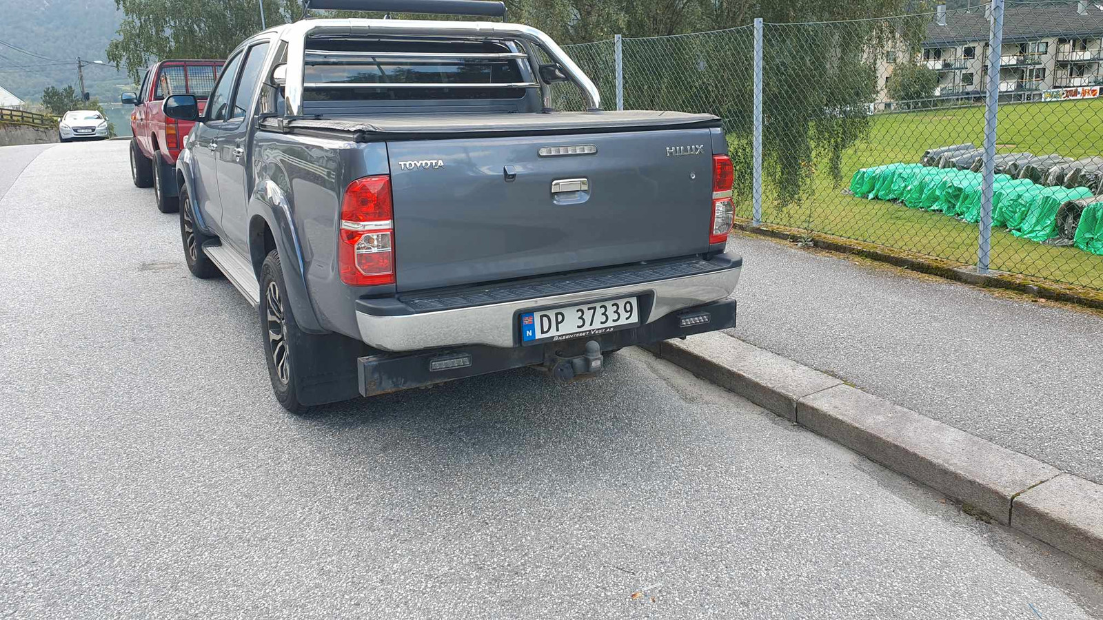 Toyota HiLux D-4D 171hk D-Cab Aut 4WD SR+ 2