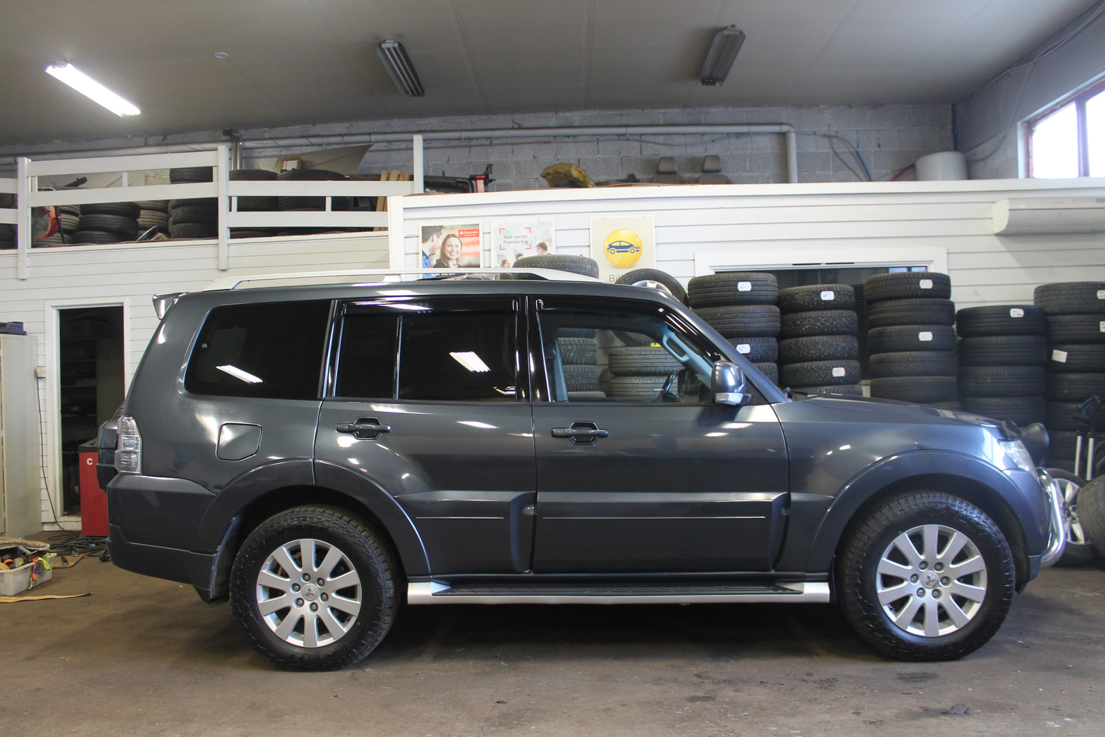 Mitsubishi Pajero 3,2 DI-D Instyle Webasto m fjernkontroll