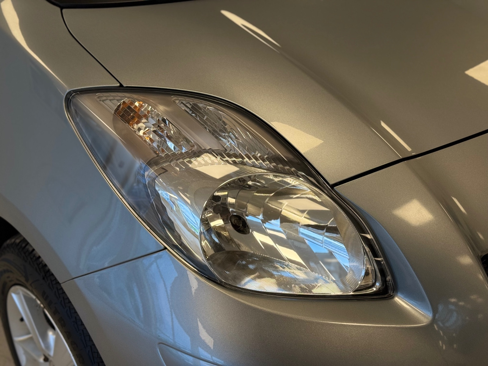 Toyota Yaris BLÅTANN|ISOFIX|NORSK|KLIMA|S+V|S.VARME|NYEU 03.2027++ 3