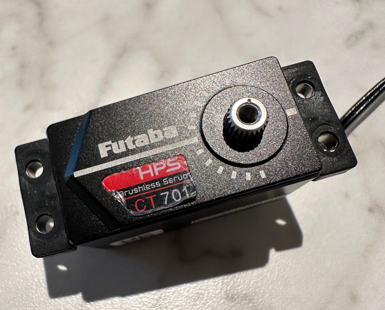 Futaba HPS-CT701サーボ Futaba HPS-CB701 & HPS-CT701 high performance brushless