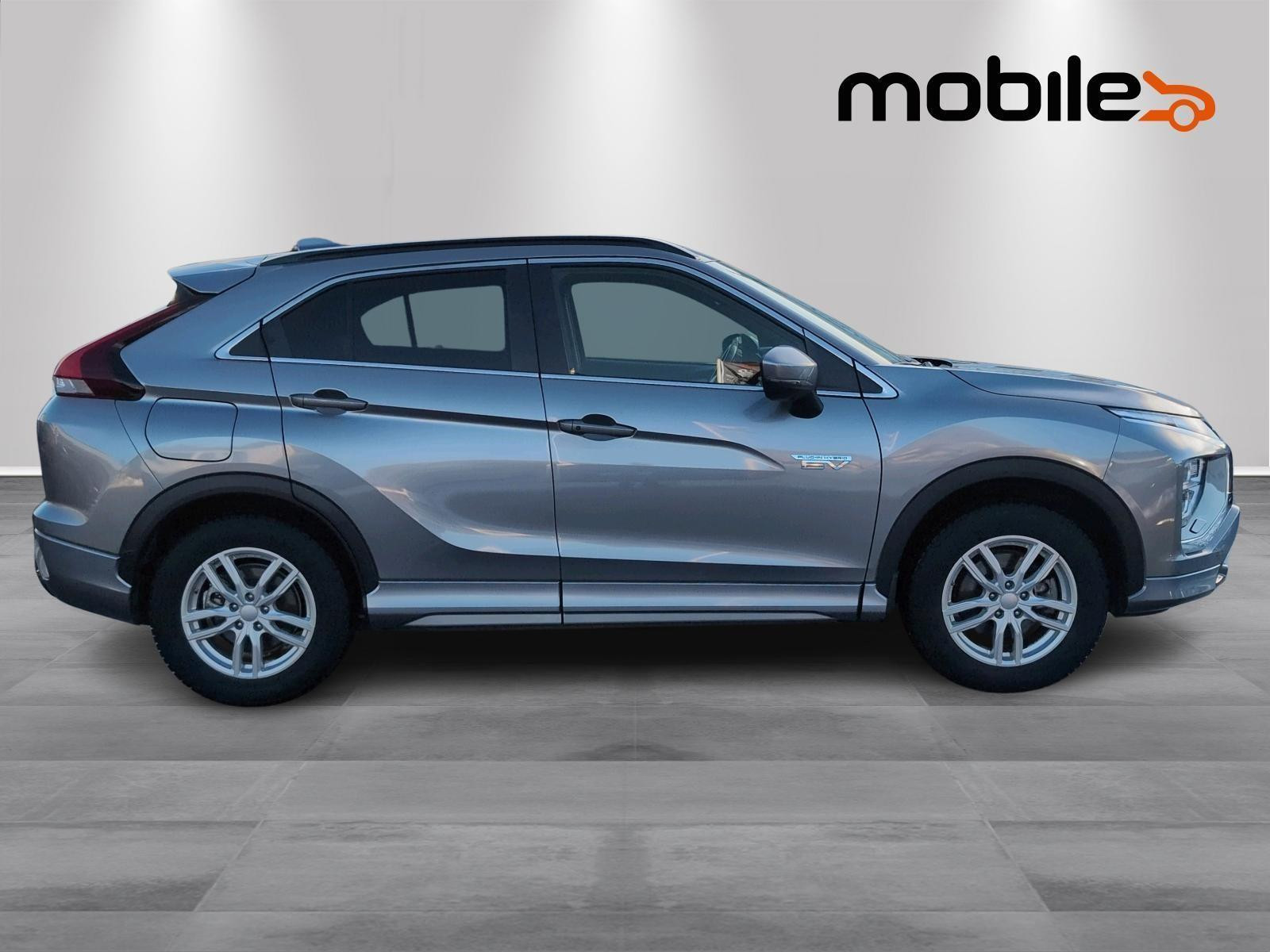 Mitsubishi Eclipse Cross 2.4 L Instyle+ m hengerfeste 2