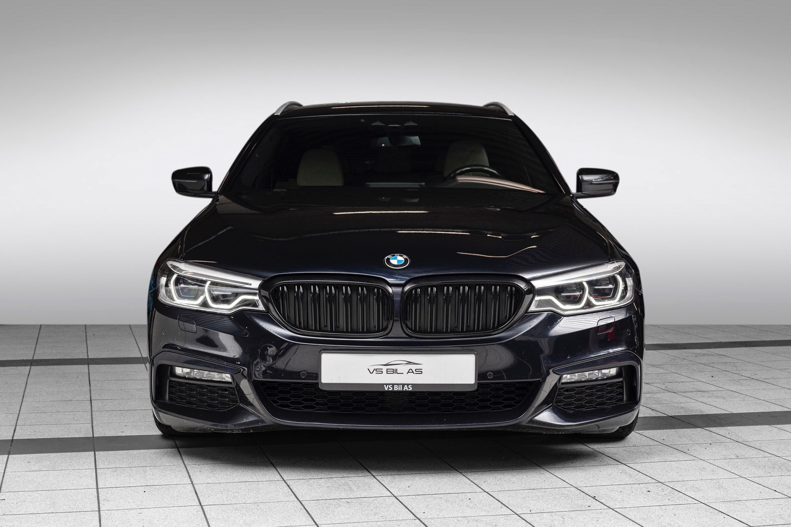 BMW 5-serie 520d xDrive M-Sport Cruise/R.Kam/HiFi/Keyless/Senket 3