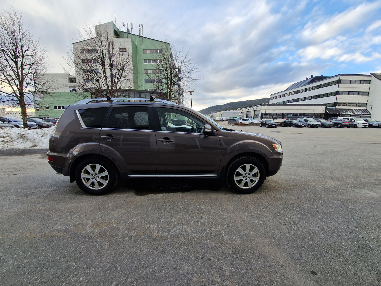 Mitsubishi Outlander Instyle+ 2.2-156 AT 3
