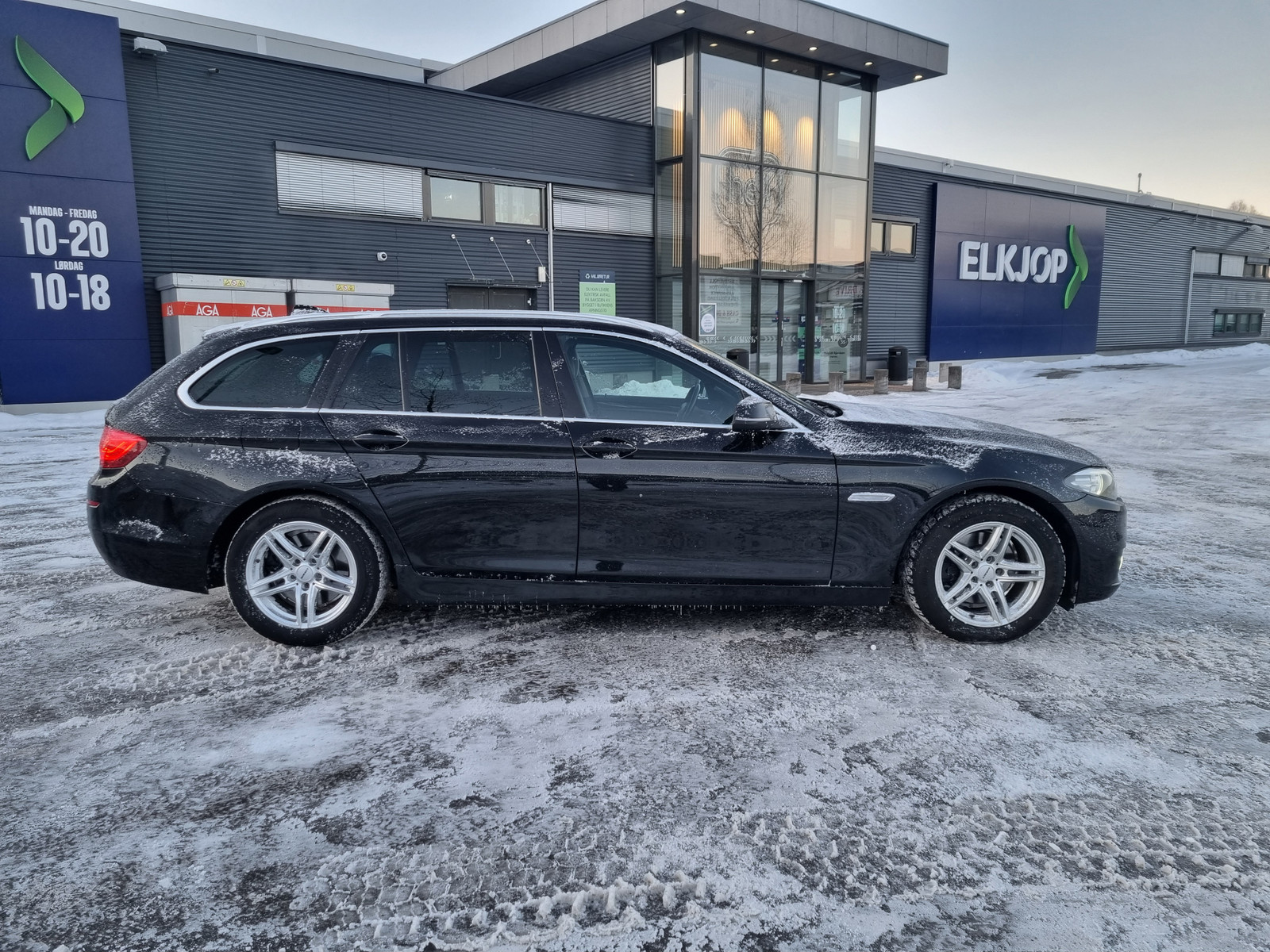BMW 5-serie 520d-163hk/xDrive/Ny R.kjede/Webasto/H.feste/Keyless