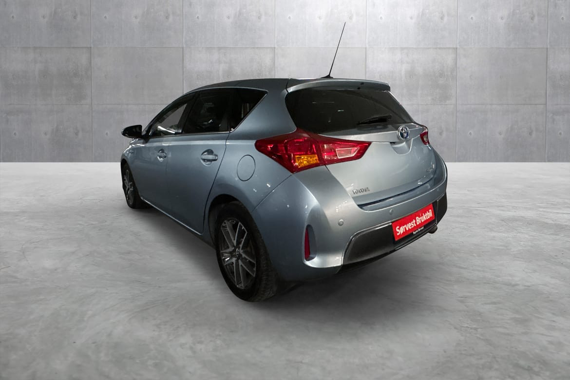 Toyota Auris 1.8 VVT-i Hybrid Automatgir (E-CVT) 1 Executive 3
