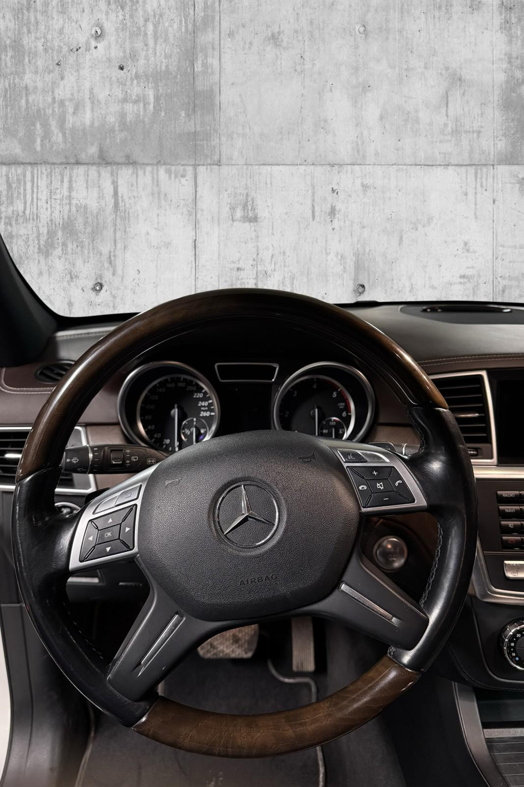 Hovedbilde av Mercedes-Benz M-Klasse