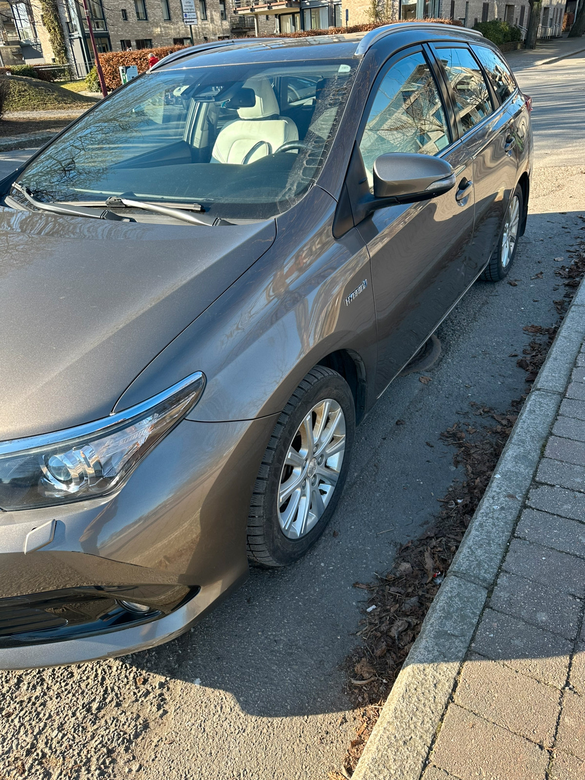 Toyota Auris Touring Sports 1,8 Hybrid Active 3