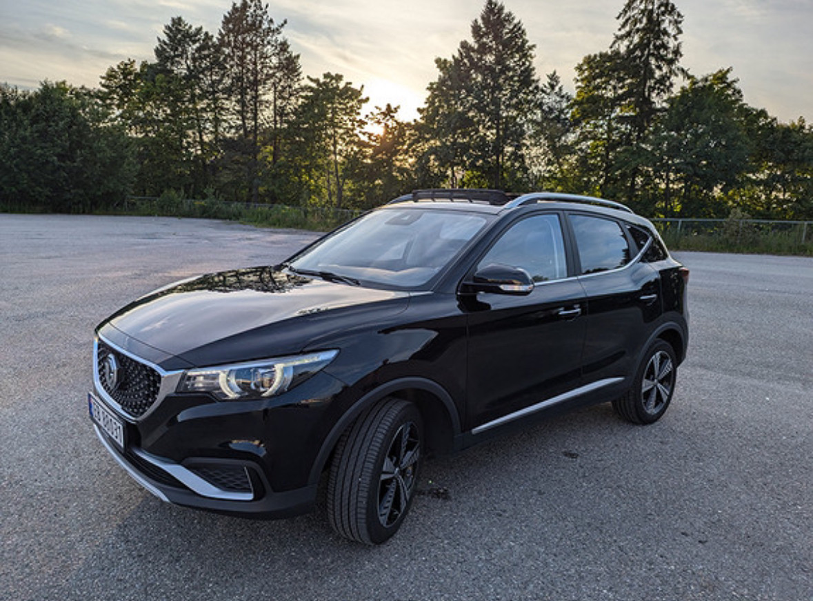 MG ZS EV 3