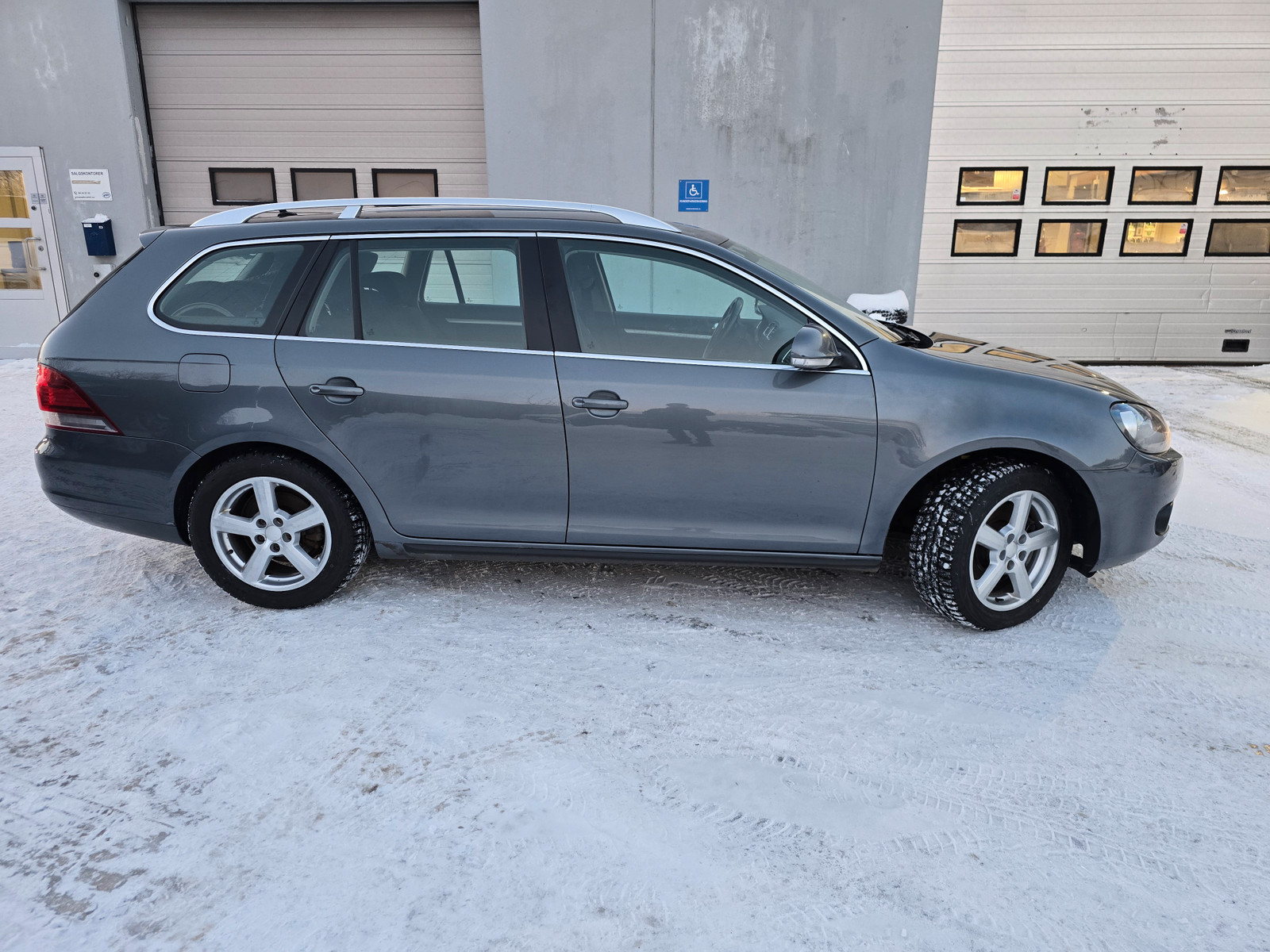 Volkswagen Golf 2.0-140hk, TDI, Automat,EU til 29.07.2026, Service 3