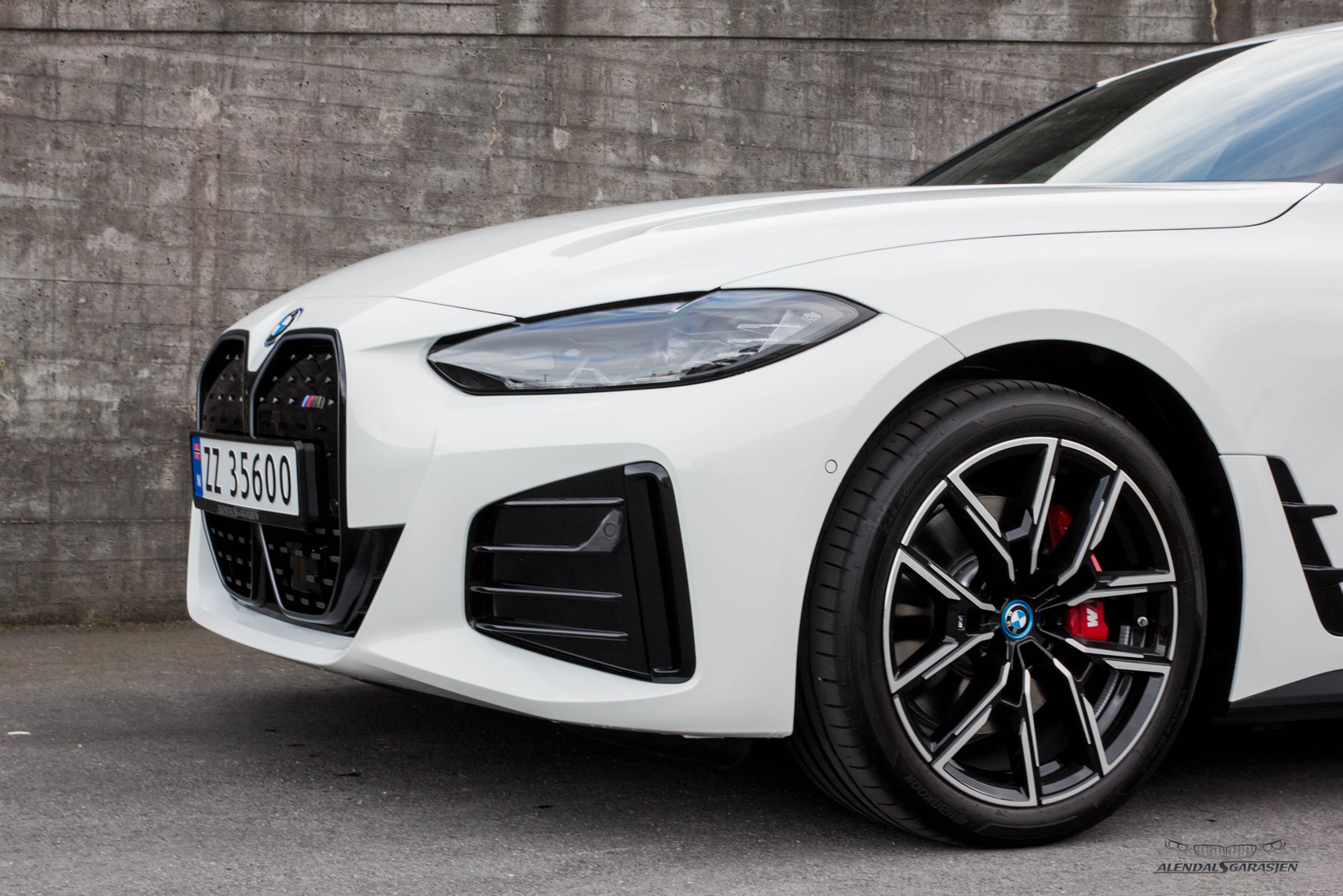 BMW i4 M50 M-Sport Pro, Charged, Harman Kardon, Sjekk fargekombo! 3