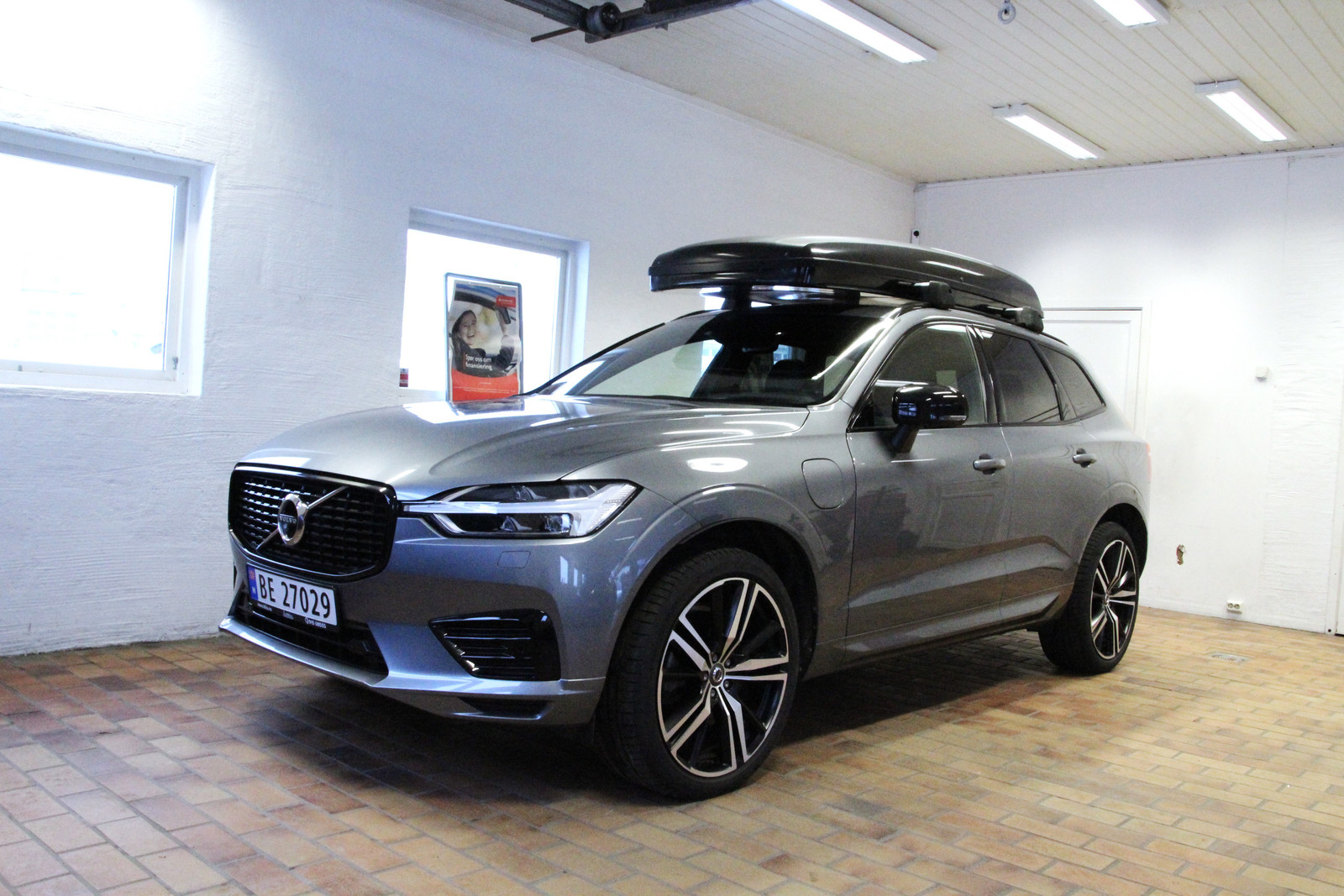 Volvo XC60 T6 340HK AWD R-Design/Webasto/Kamera/HUD+Pano+Ny EU 27 2