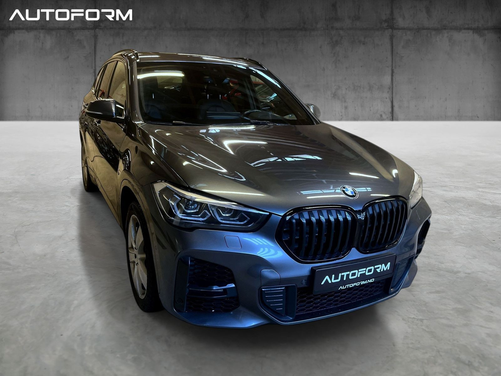 BMW X1 xDrive25e M-Sport H&K Glasstak, Krok, Ny EU, Ny service 3