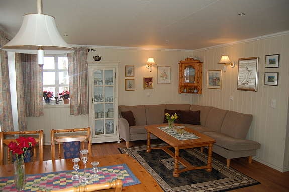 kjøkken/stue i påbygg Galleribilde