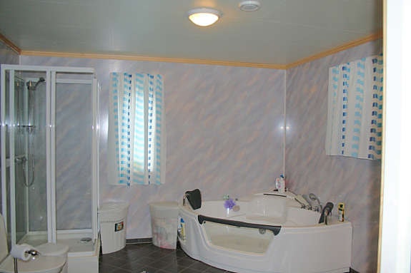 Bad 1 etg Galleribilde