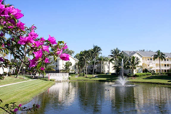 innsjø med fontene Galleribilde