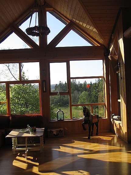 Glimt fra stue. Galleribilde