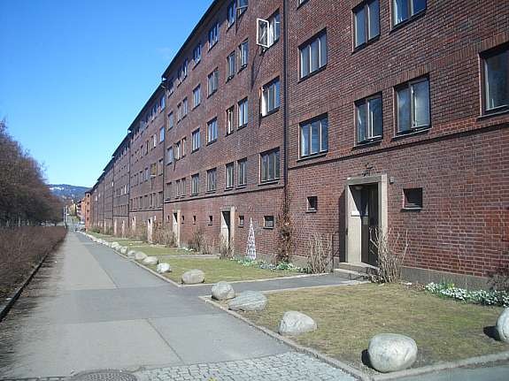 Fasade, forside mot Chr. Michelsens gate. Galleribilde