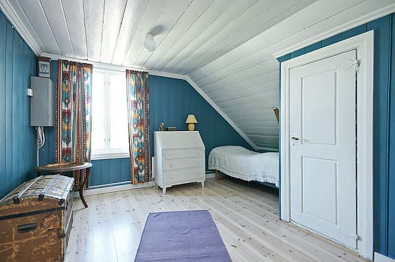 Soverommet har en klesbod. Galleribilde