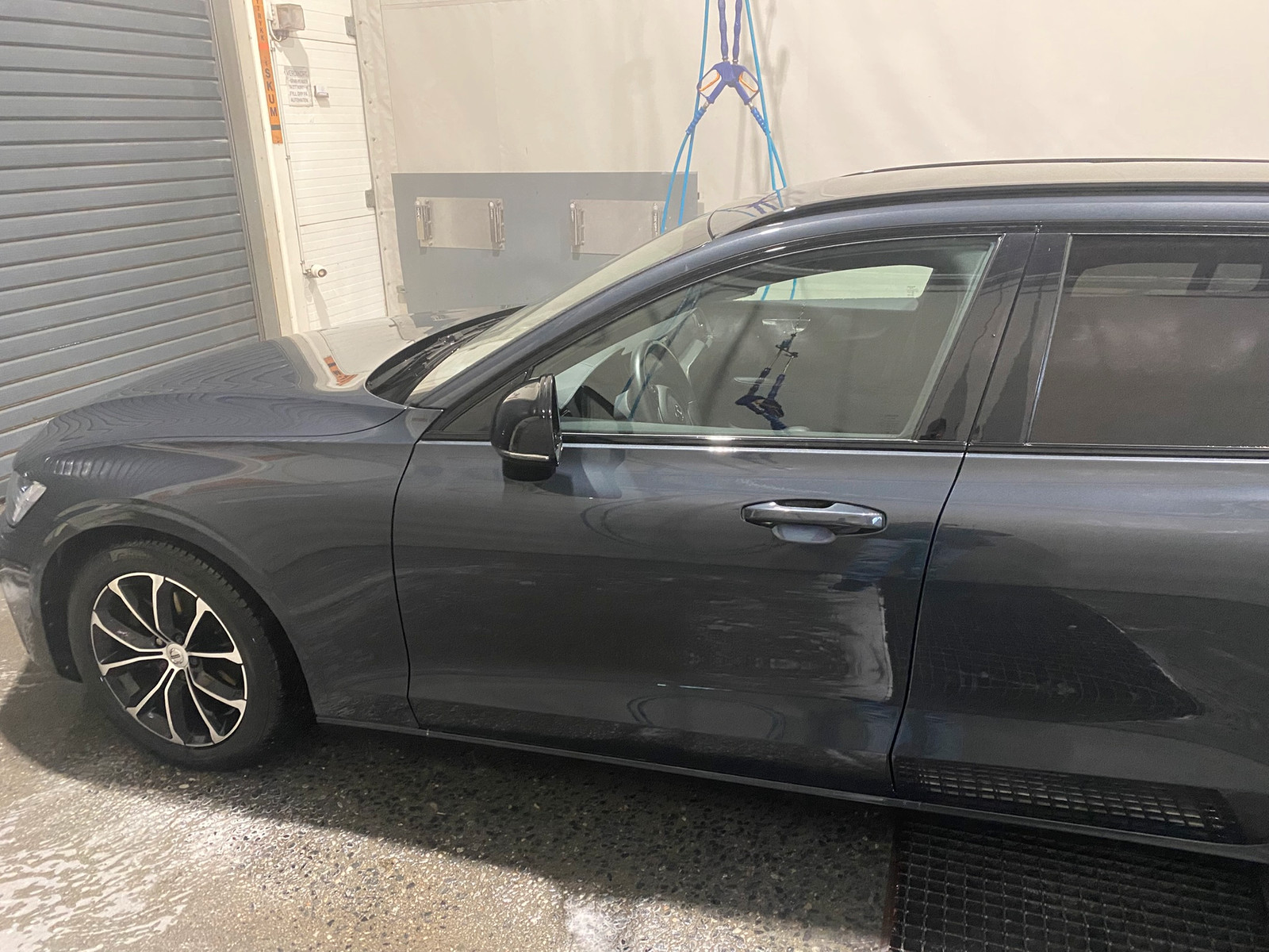 Volvo V60 D4 190hk AWD R-design aut 2