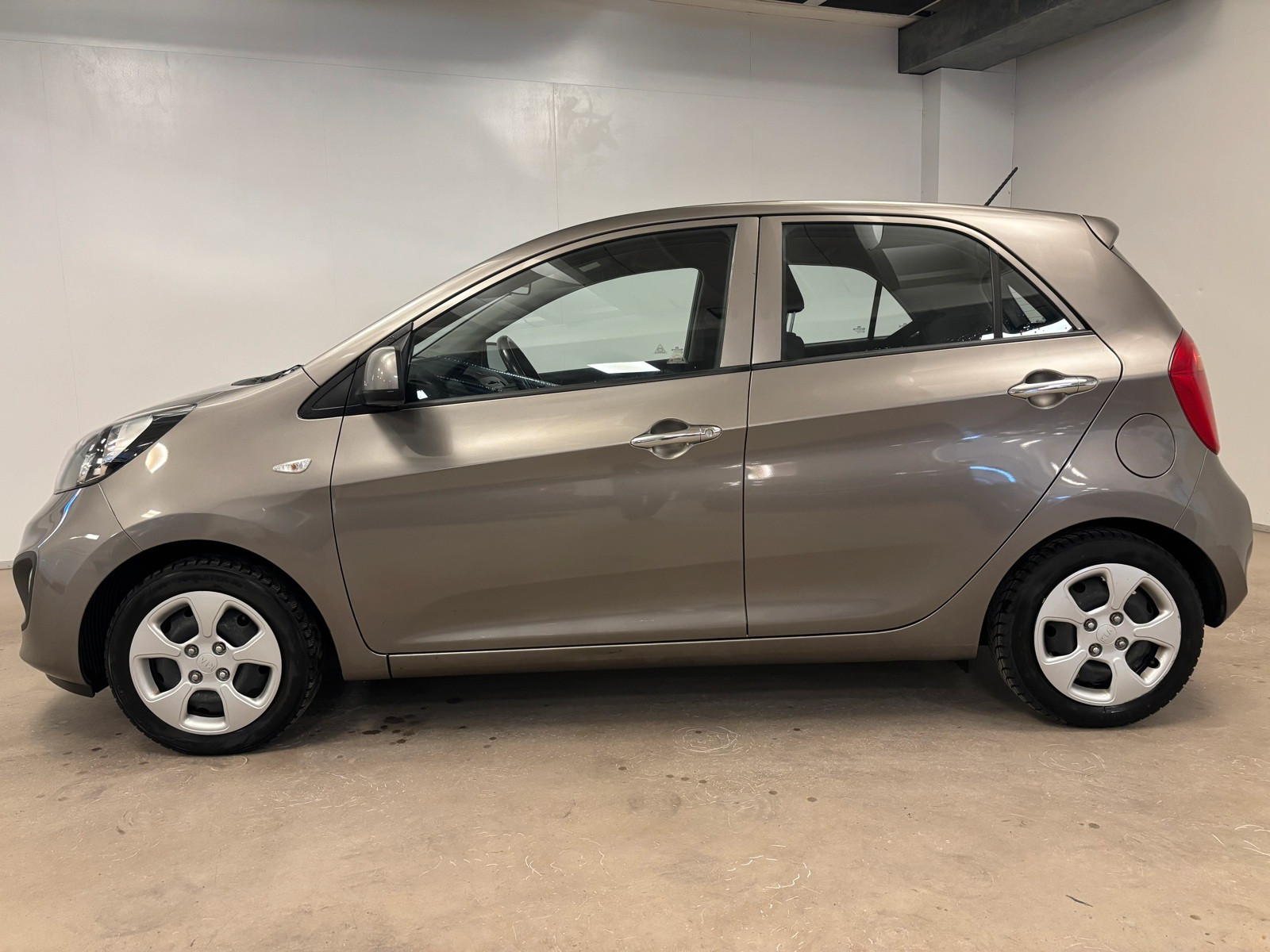 Kia Picanto 1,0i *Lettkjørt* Varme i Ratt* EU til 12/2026*++ 3