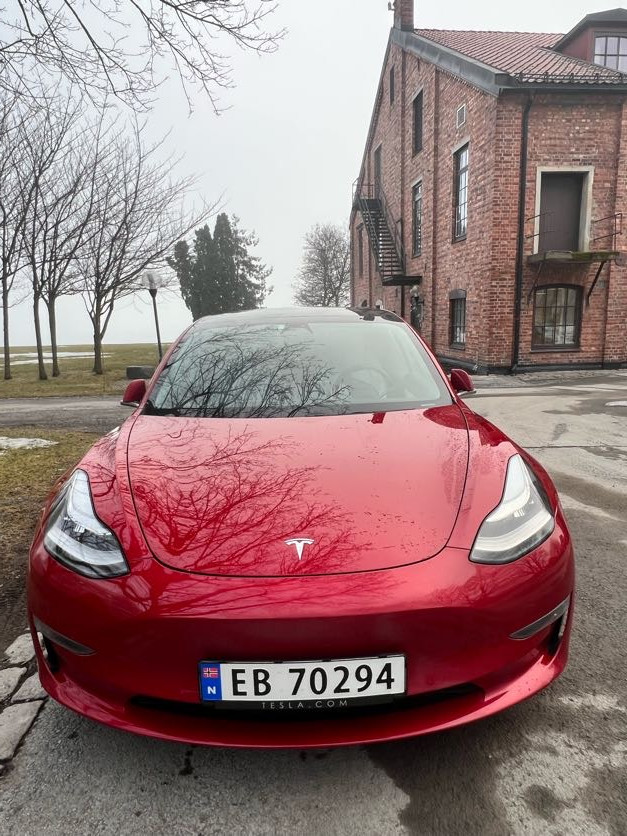 Tesla Model 3 Long Range AWD 2