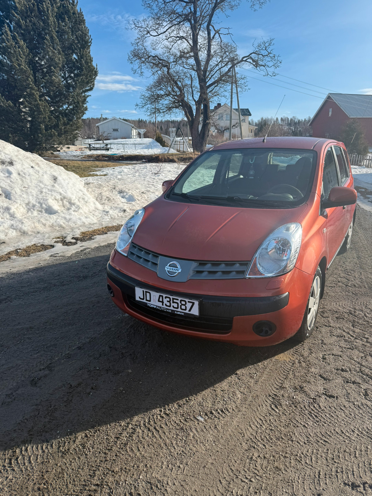 Nissan Note 1,4 88hk Visia Base 2