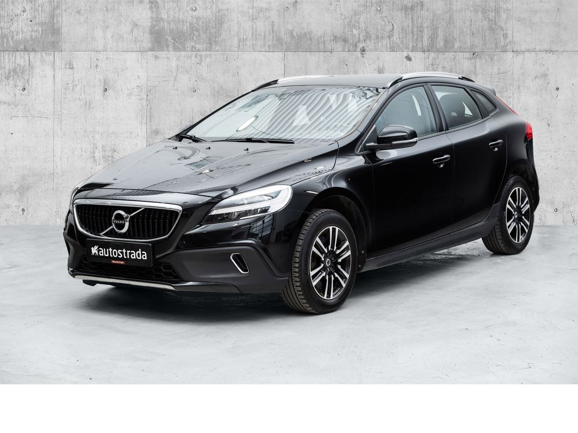 Volvo V40 Cross Country D3 150hk|Webasto|Ny service| 2018, 131 000 km, kr 178 000,-