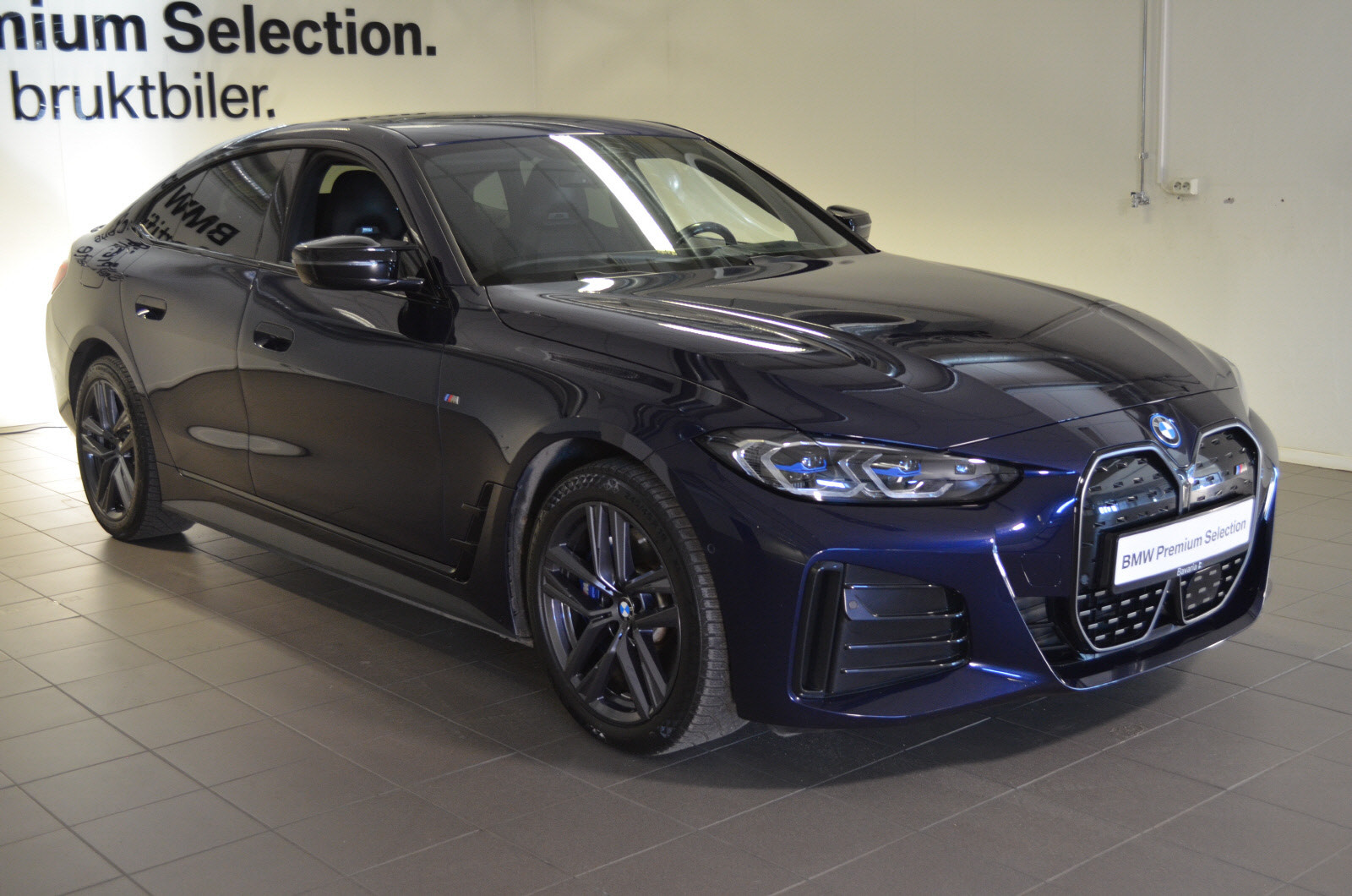 BMW i4 M50 Fully Charged 3