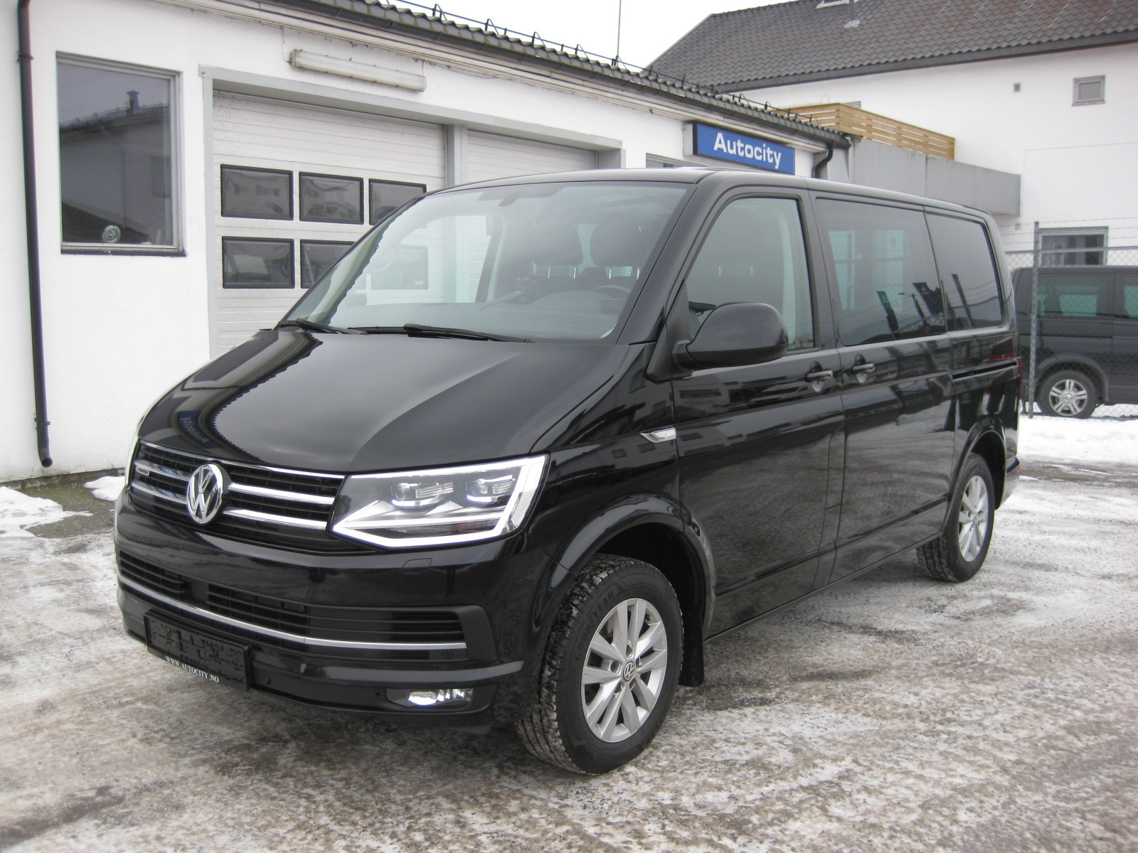 Volkswagen Transporter Exclusive 4M DSG kamera adaptiv multiratt ny serv+EU
