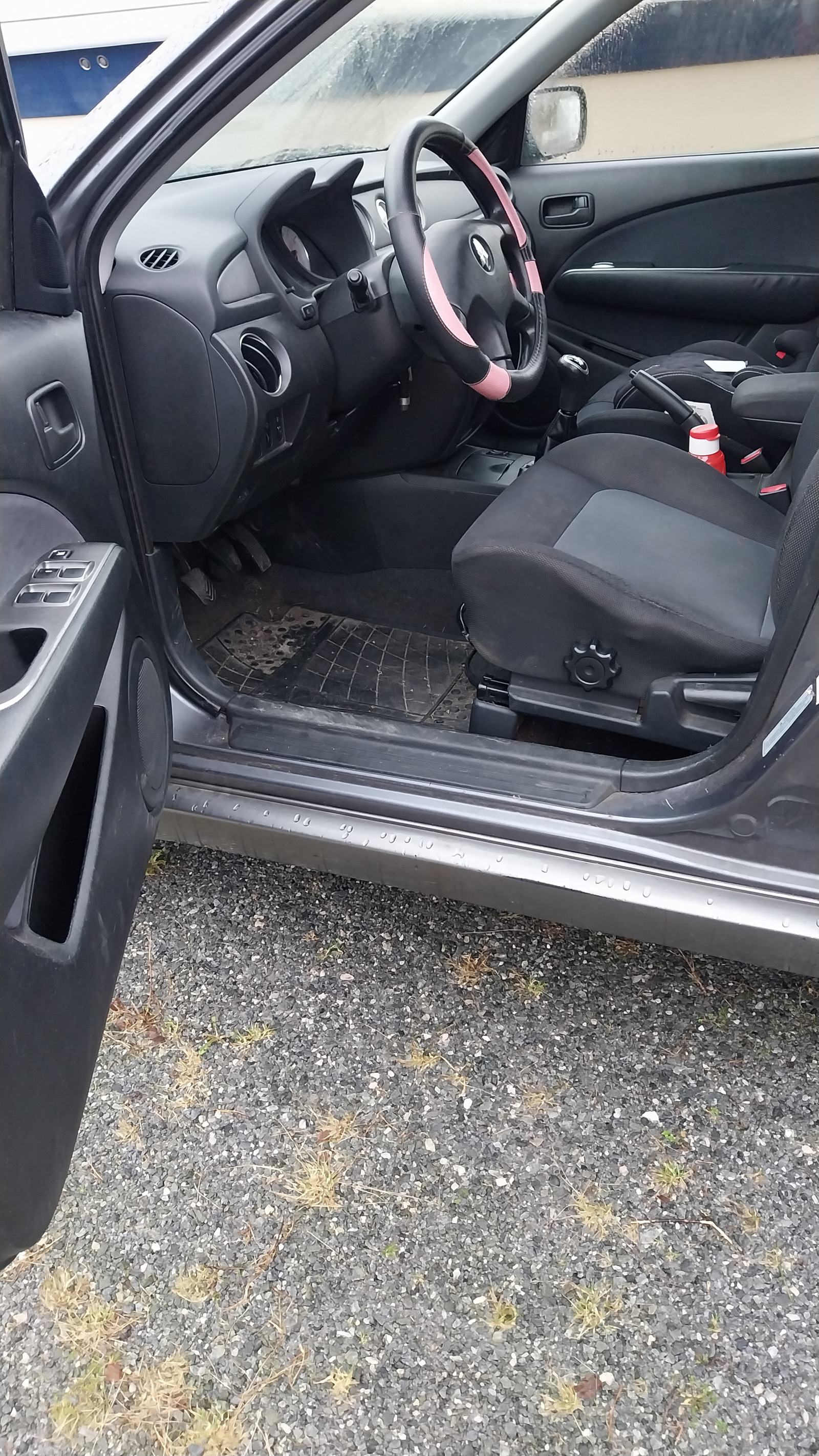 Mitsubishi Outlander 3